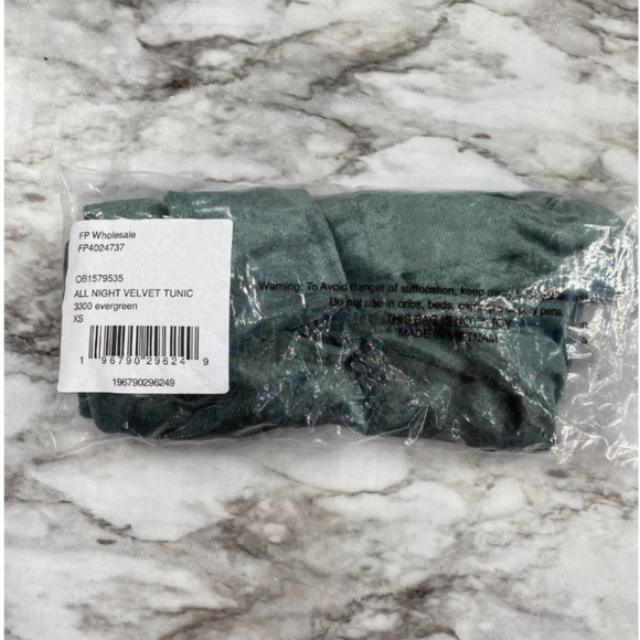 Free People All Night Velvet Tunic Sleeveless Camisole in Evergreen Sz Small NWT - Picture 12 of 13